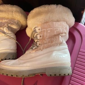 White coach snow boots